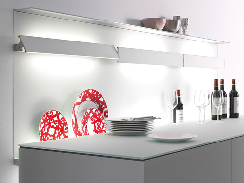 Leuchte mit Metallblende GL 8 mit LED-Weißadaption | Breite 90 cm | aluminiumfarbig